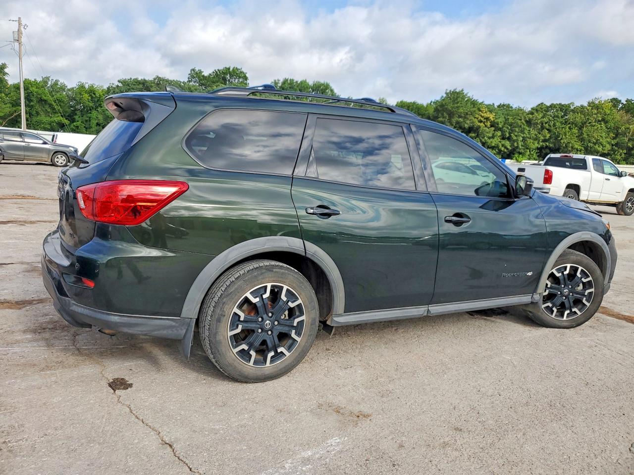 2019 NISSAN PATHFINDER