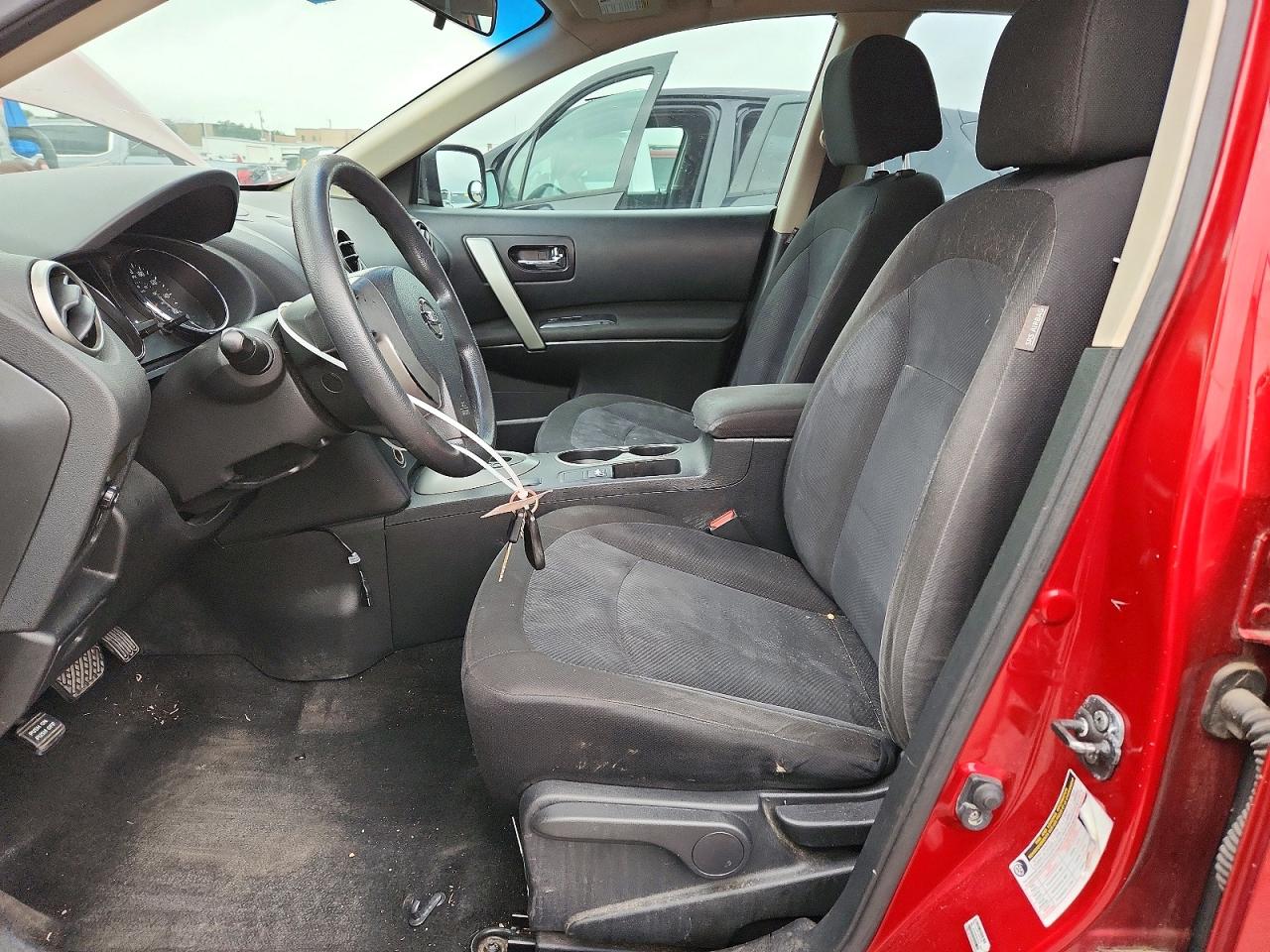 2014 NISSAN ROGUE