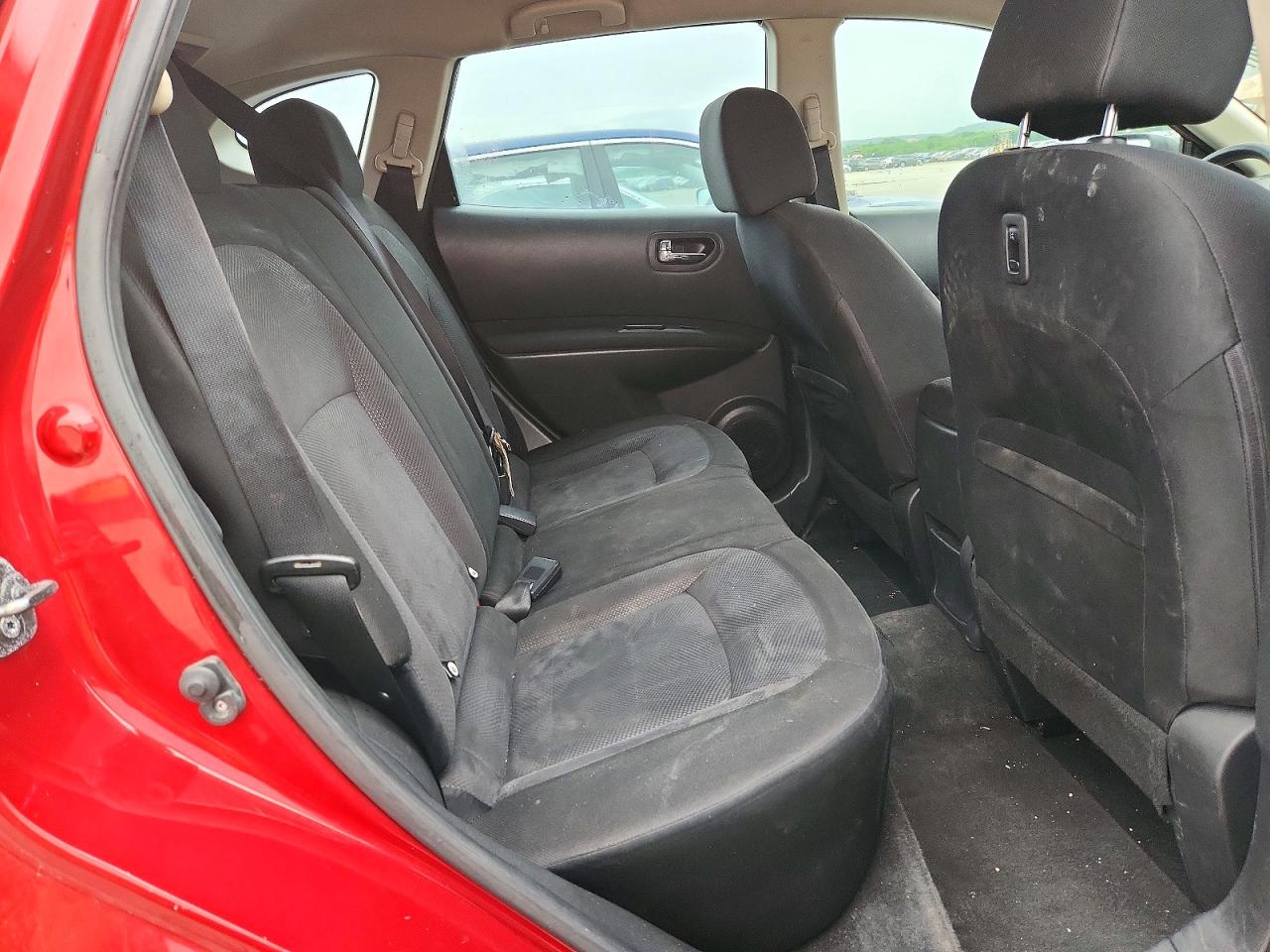 2014 NISSAN ROGUE