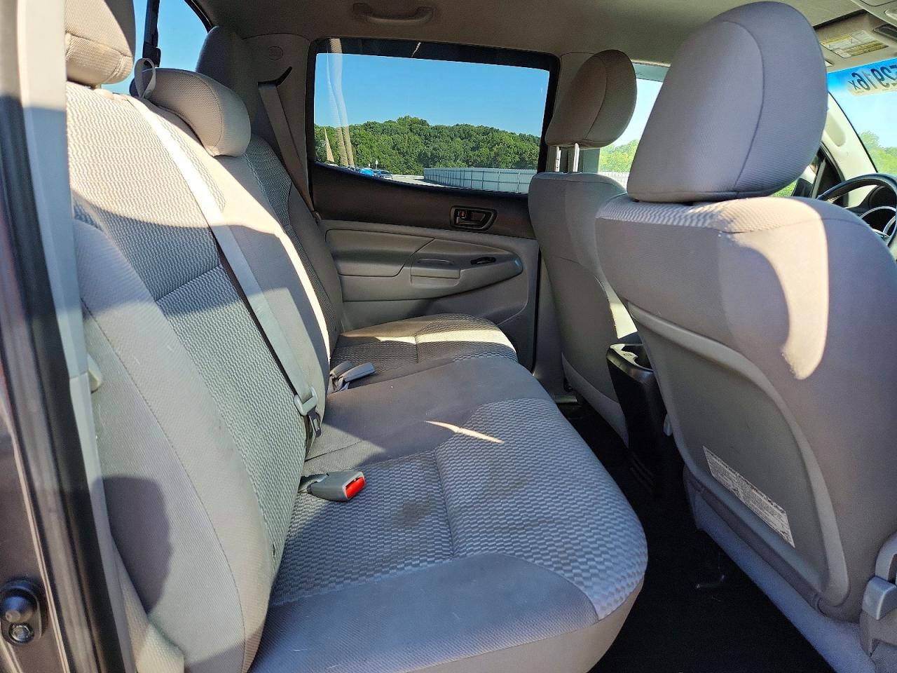 2013 TOYOTA TACOMA