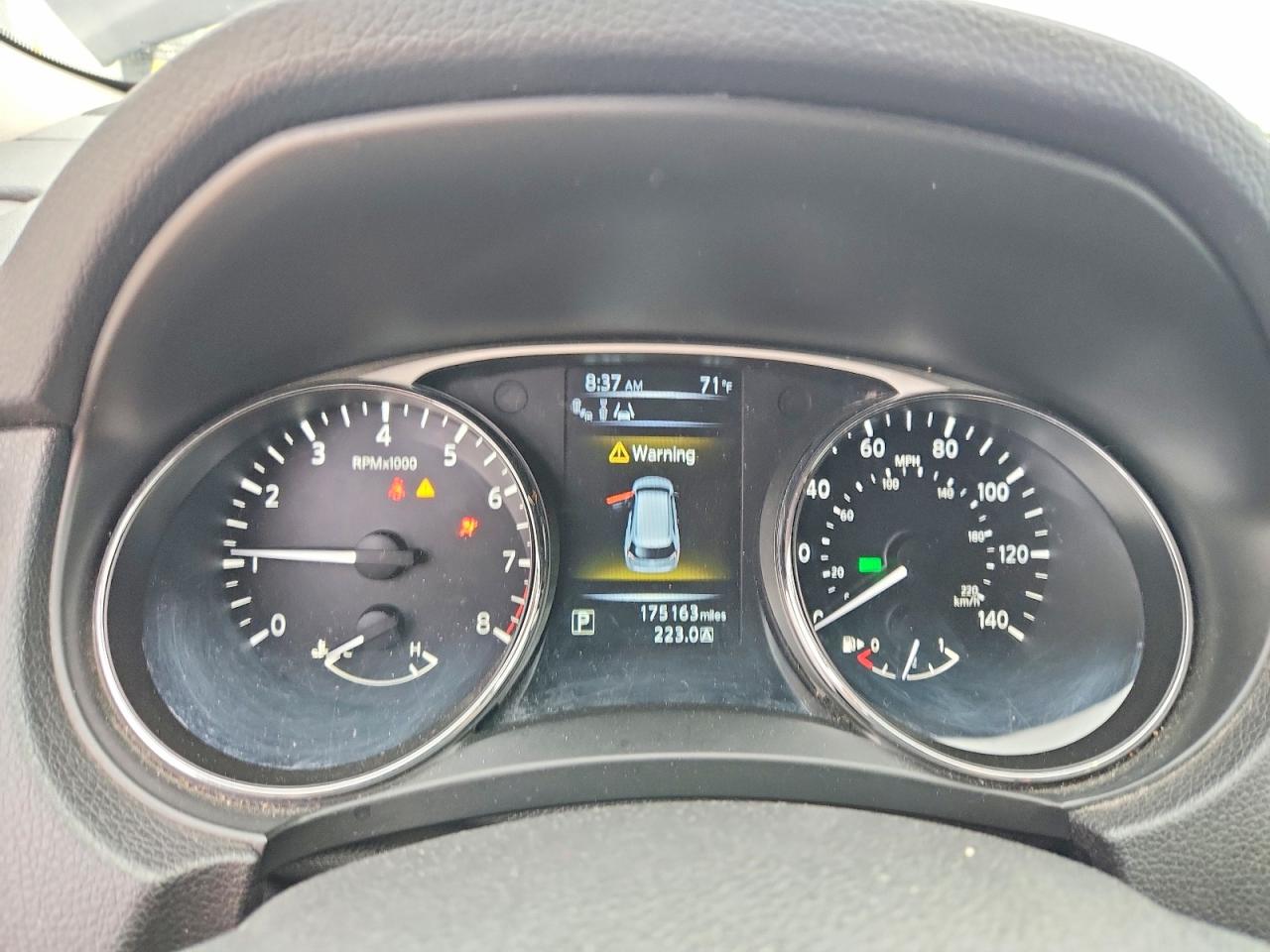 2015 NISSAN ROGUE