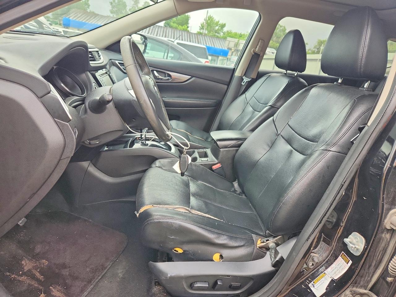 2015 NISSAN ROGUE