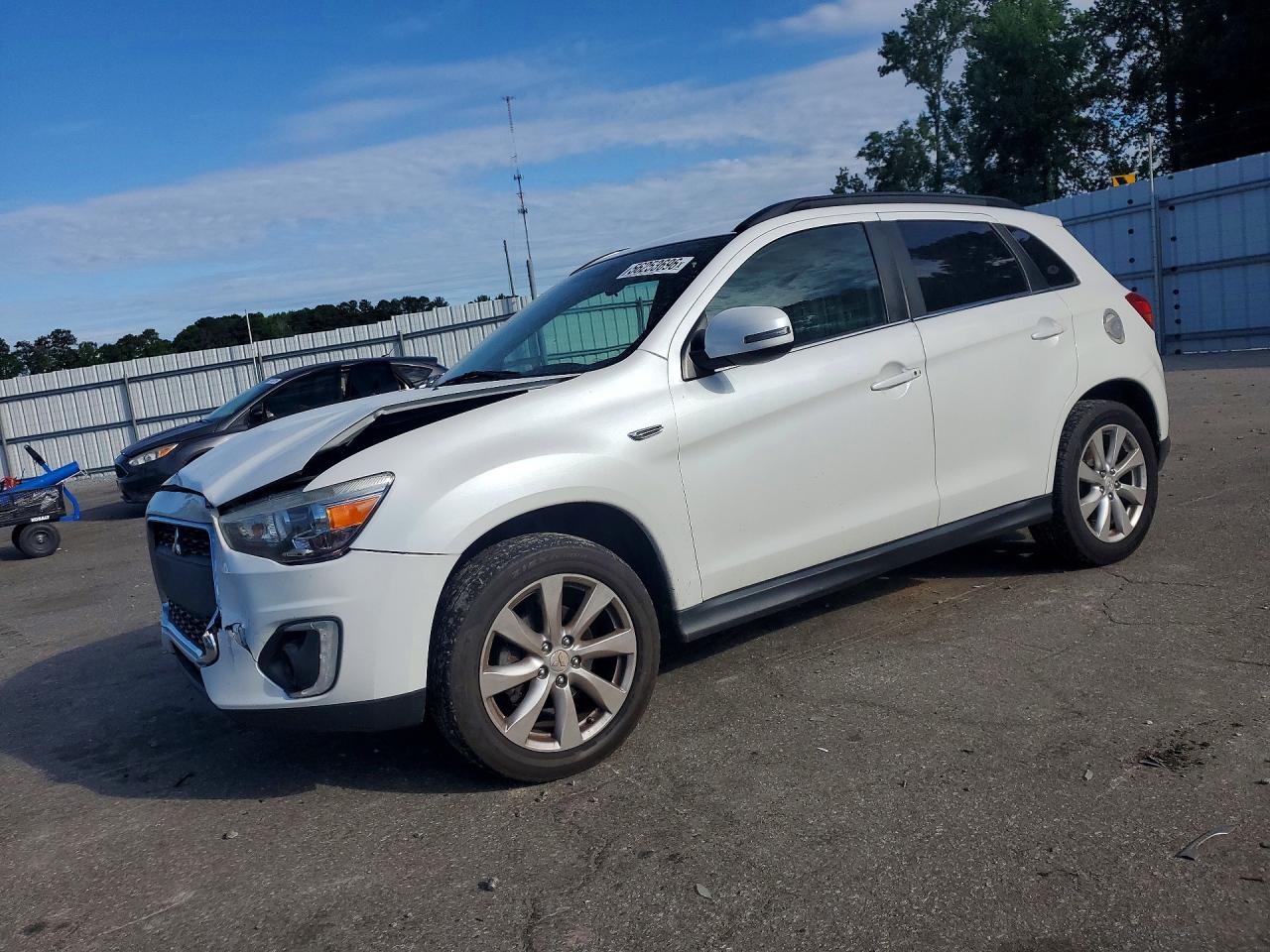 2015 MITSUBISHI OUTLANDER