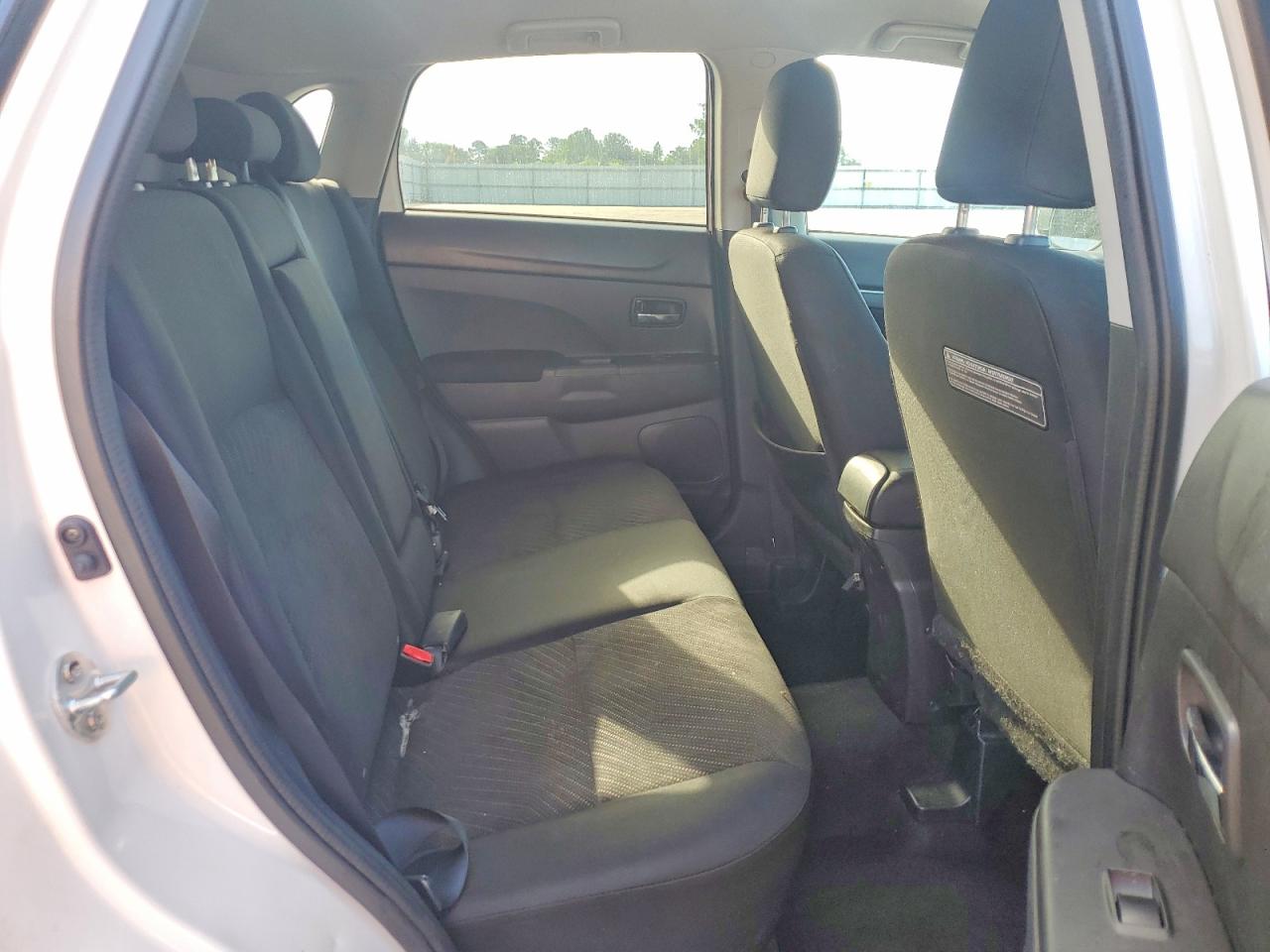 2015 MITSUBISHI OUTLANDER