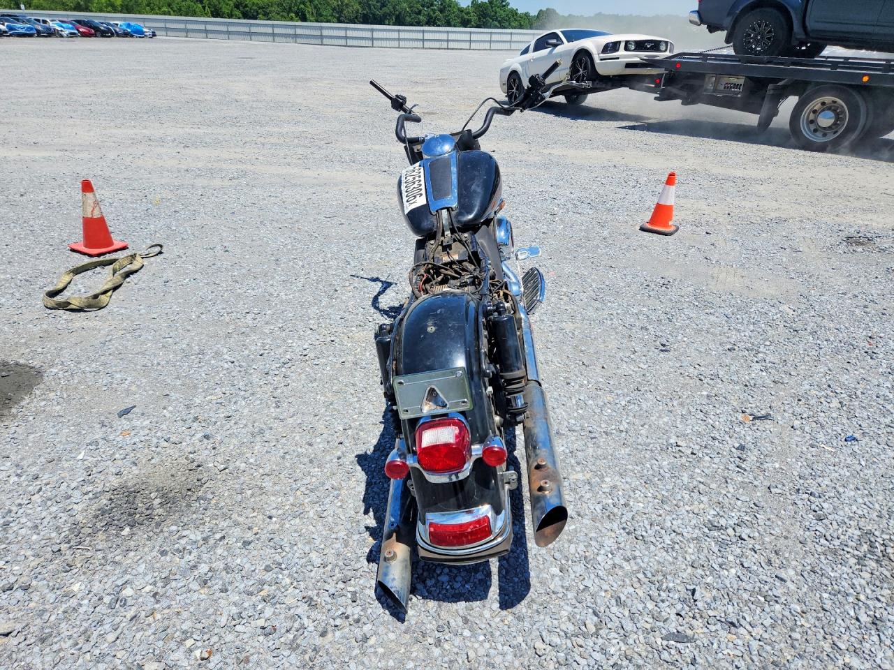 2010 HARLEY DAVIDSON FL