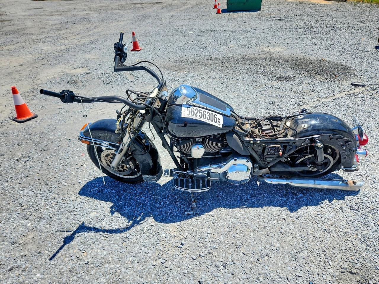 2010 HARLEY DAVIDSON FL