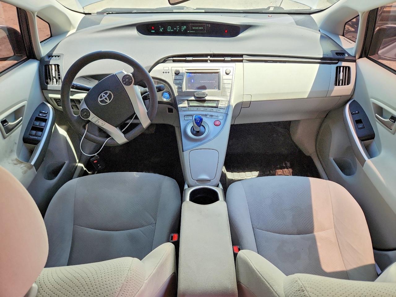 2014 TOYOTA PRIUS