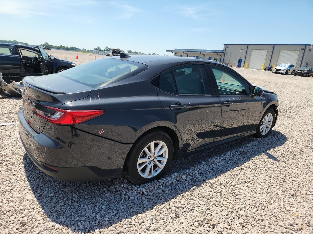 2025 TOYOTA CAMRY