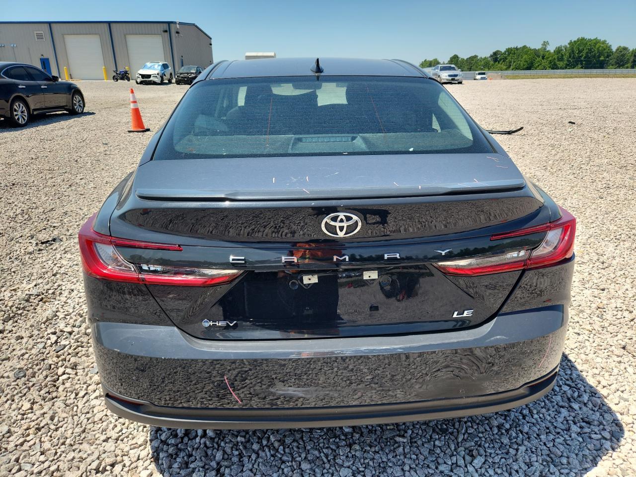 2025 TOYOTA CAMRY