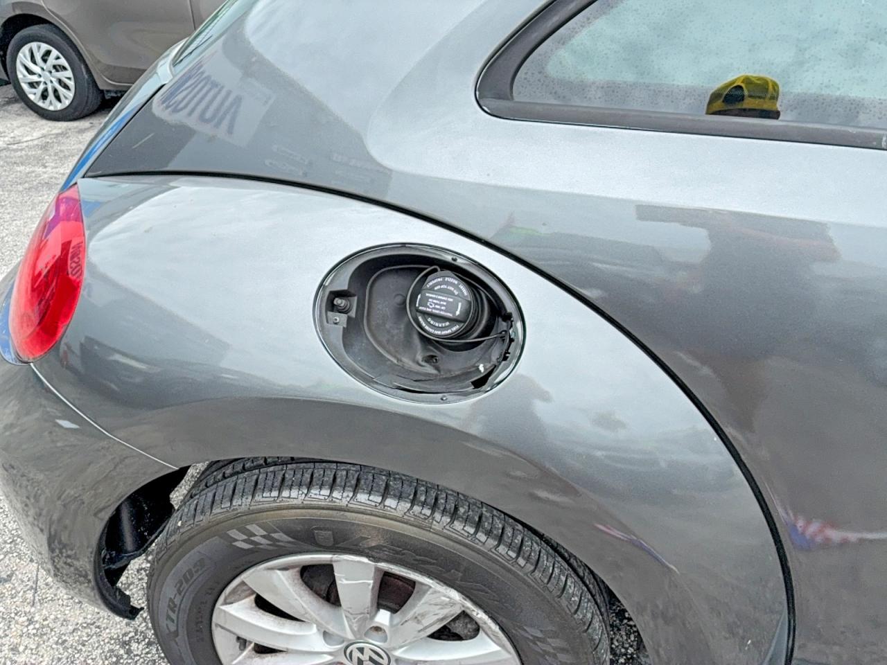 2014 VOLKSWAGEN BEETLE
