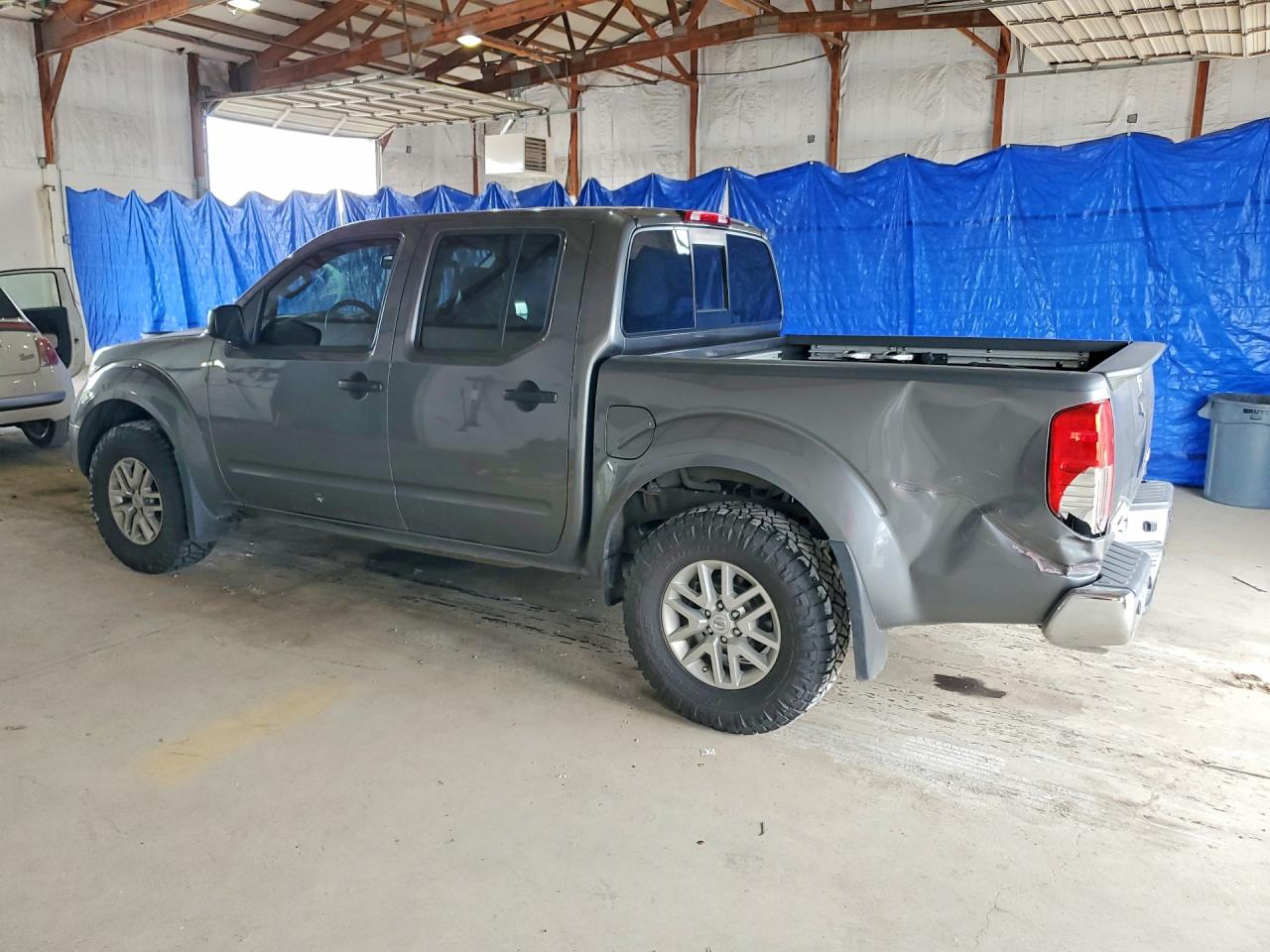 2016 NISSAN FRONTIER