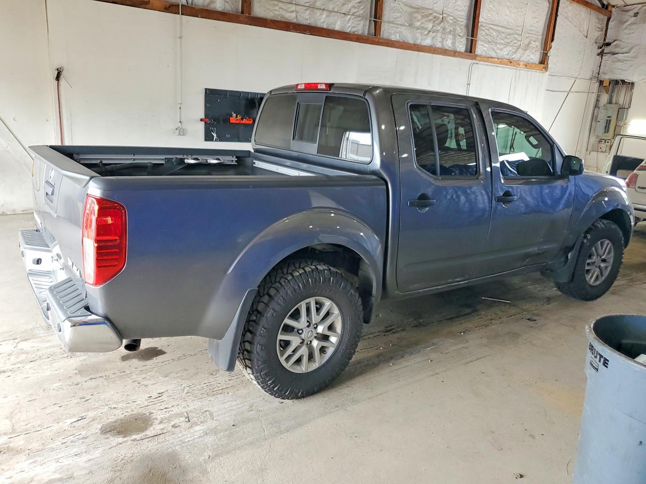 2016 NISSAN FRONTIER