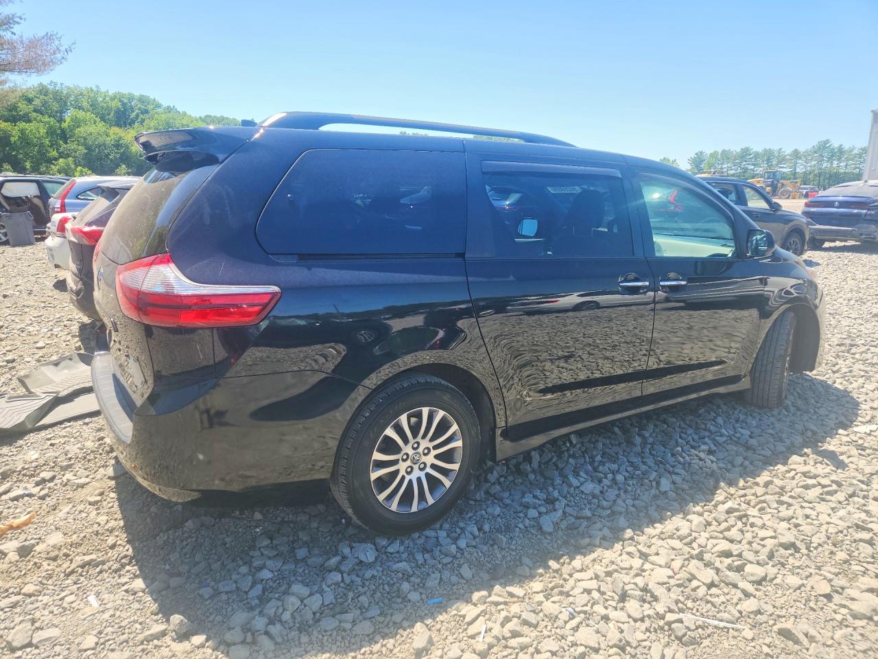 2020 TOYOTA SIENNA