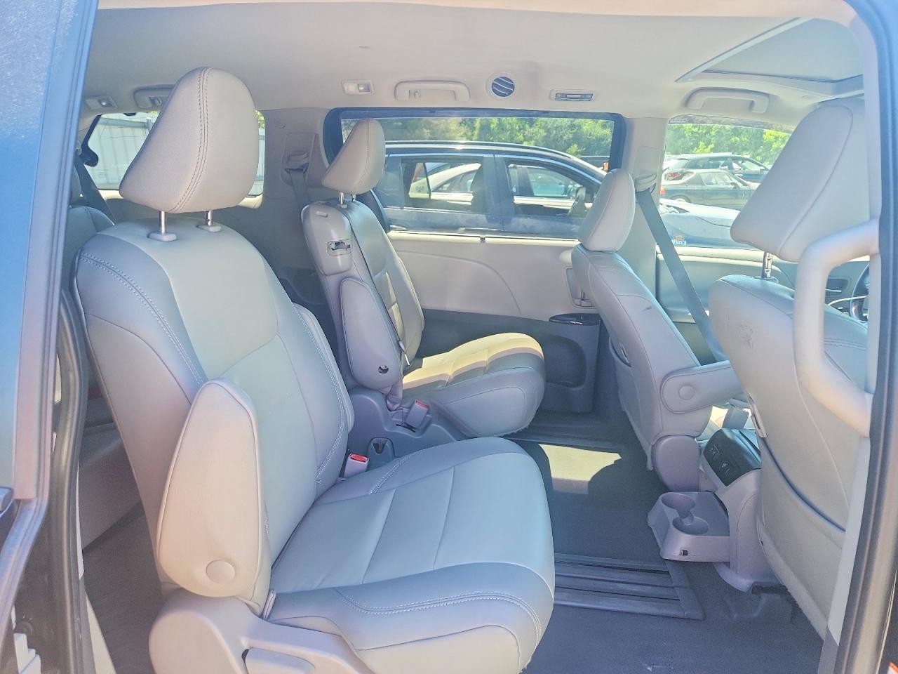 2020 TOYOTA SIENNA