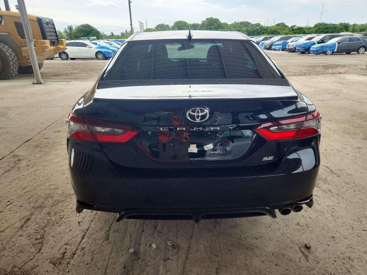 2024 TOYOTA CAMRY