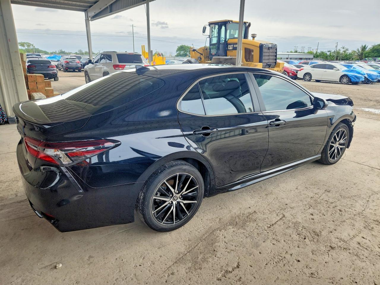 2024 TOYOTA CAMRY