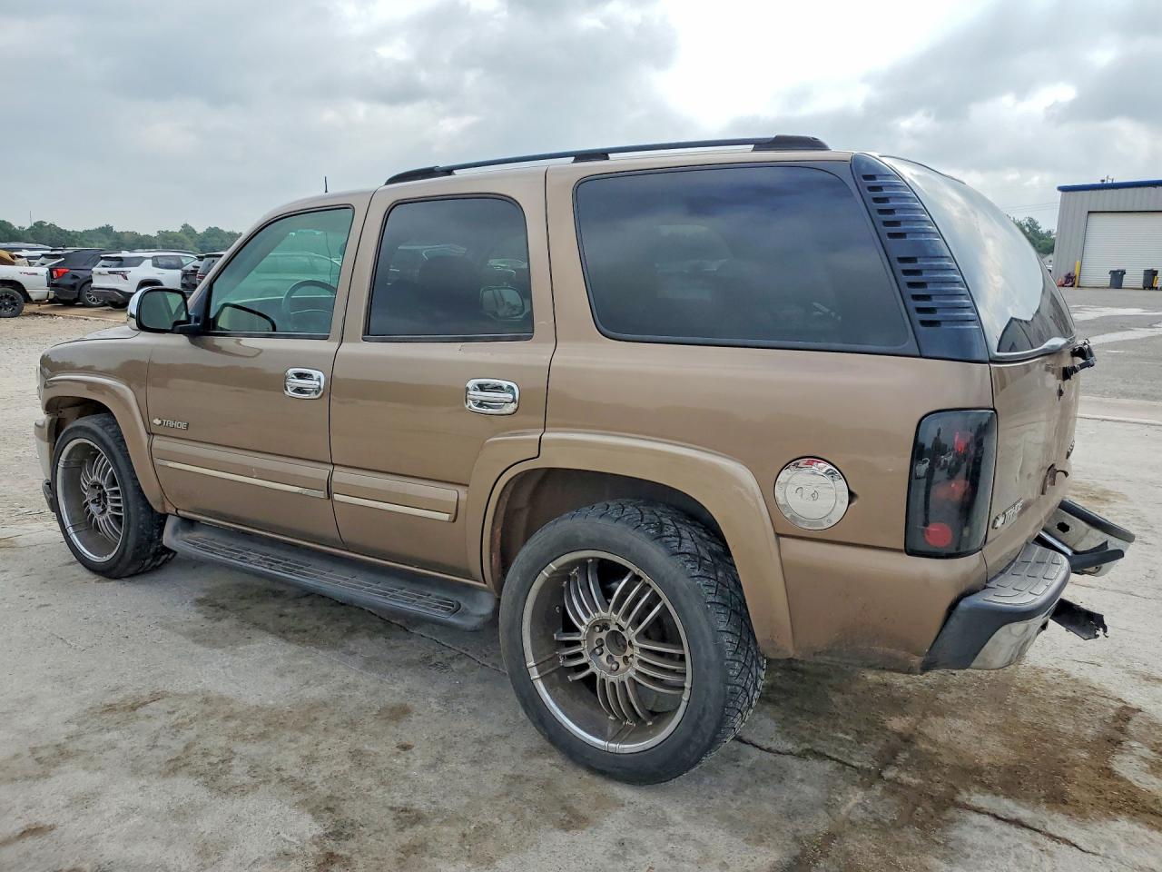 2003 CHEVROLET TAHOE