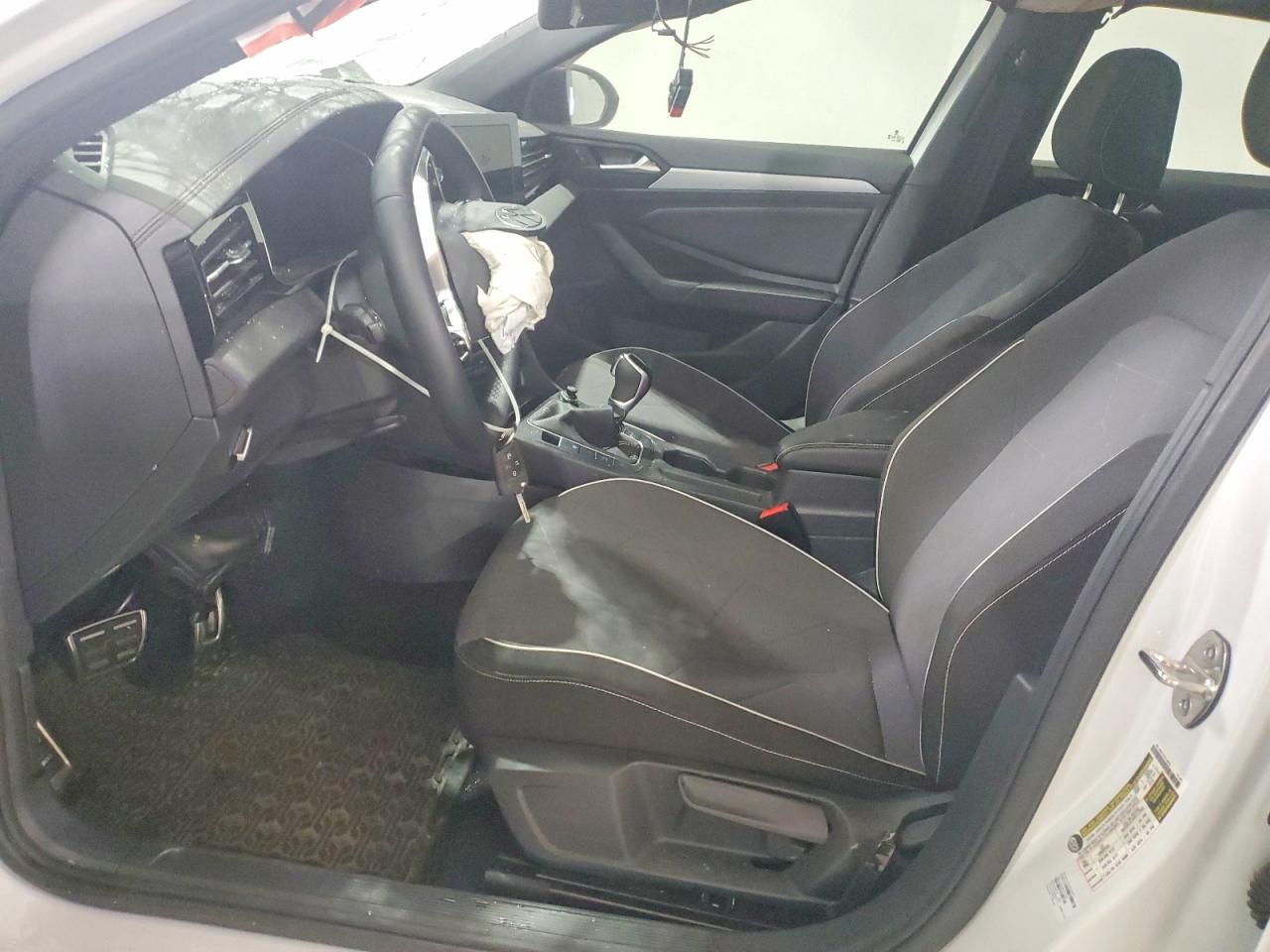 2025 VOLKSWAGEN JETTA