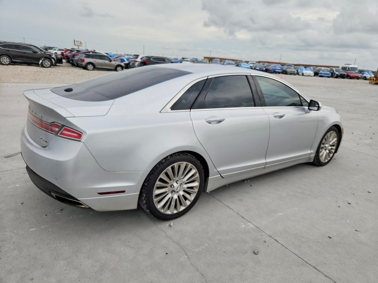 2013 LINCOLN MKZ