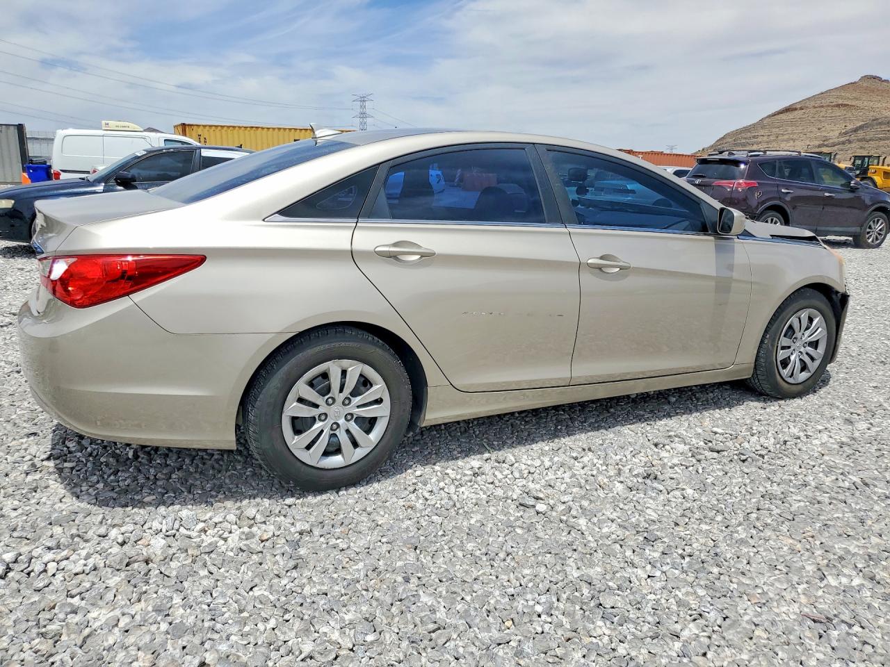 2011 HYUNDAI SONATA
