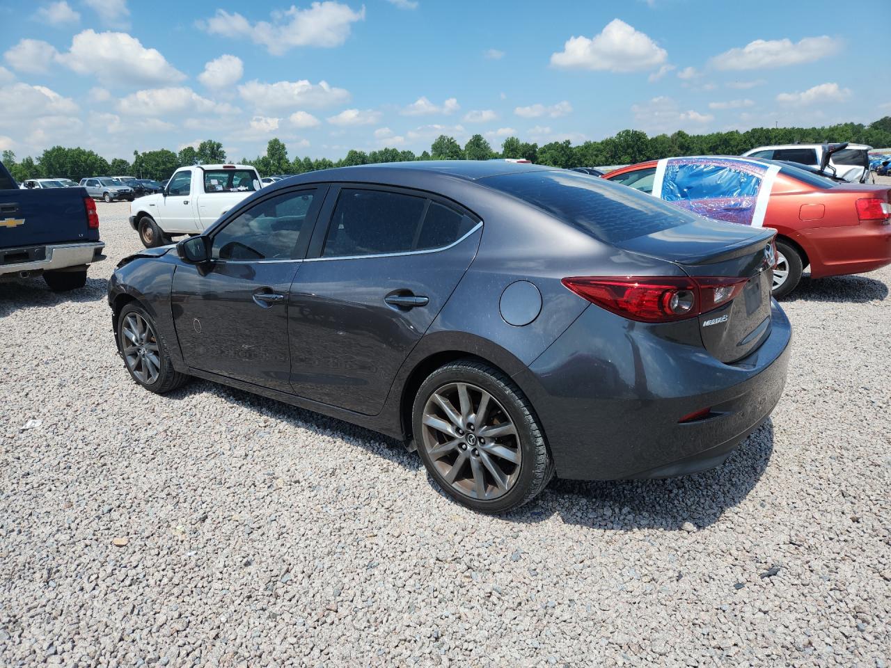 2018 MAZDA 3