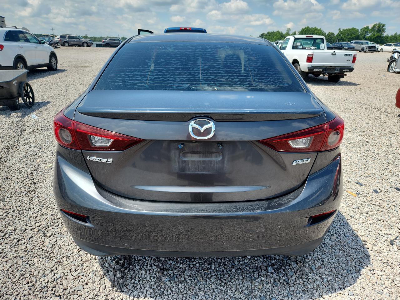2018 MAZDA 3
