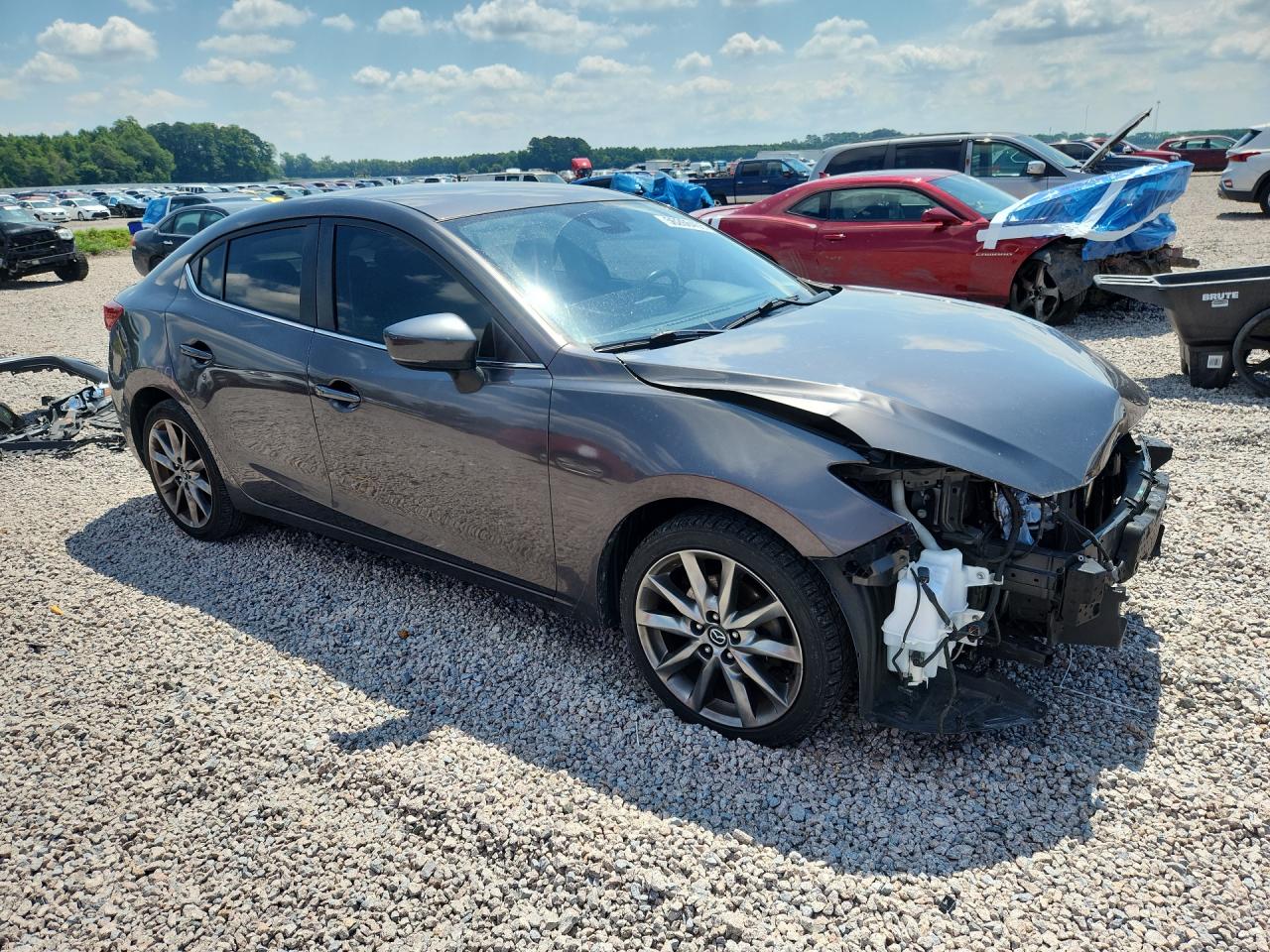 2018 MAZDA 3