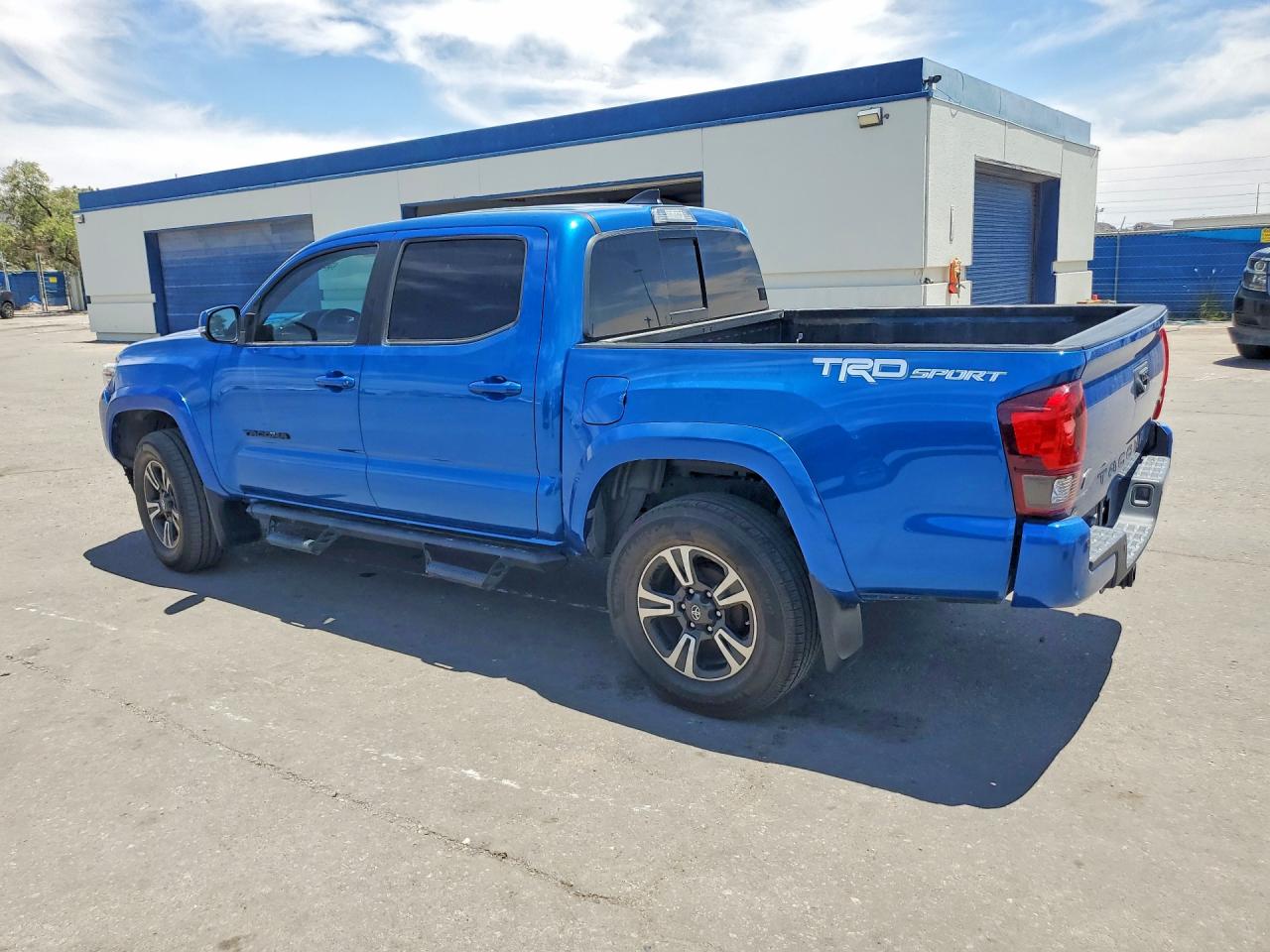 2018 TOYOTA TACOMA