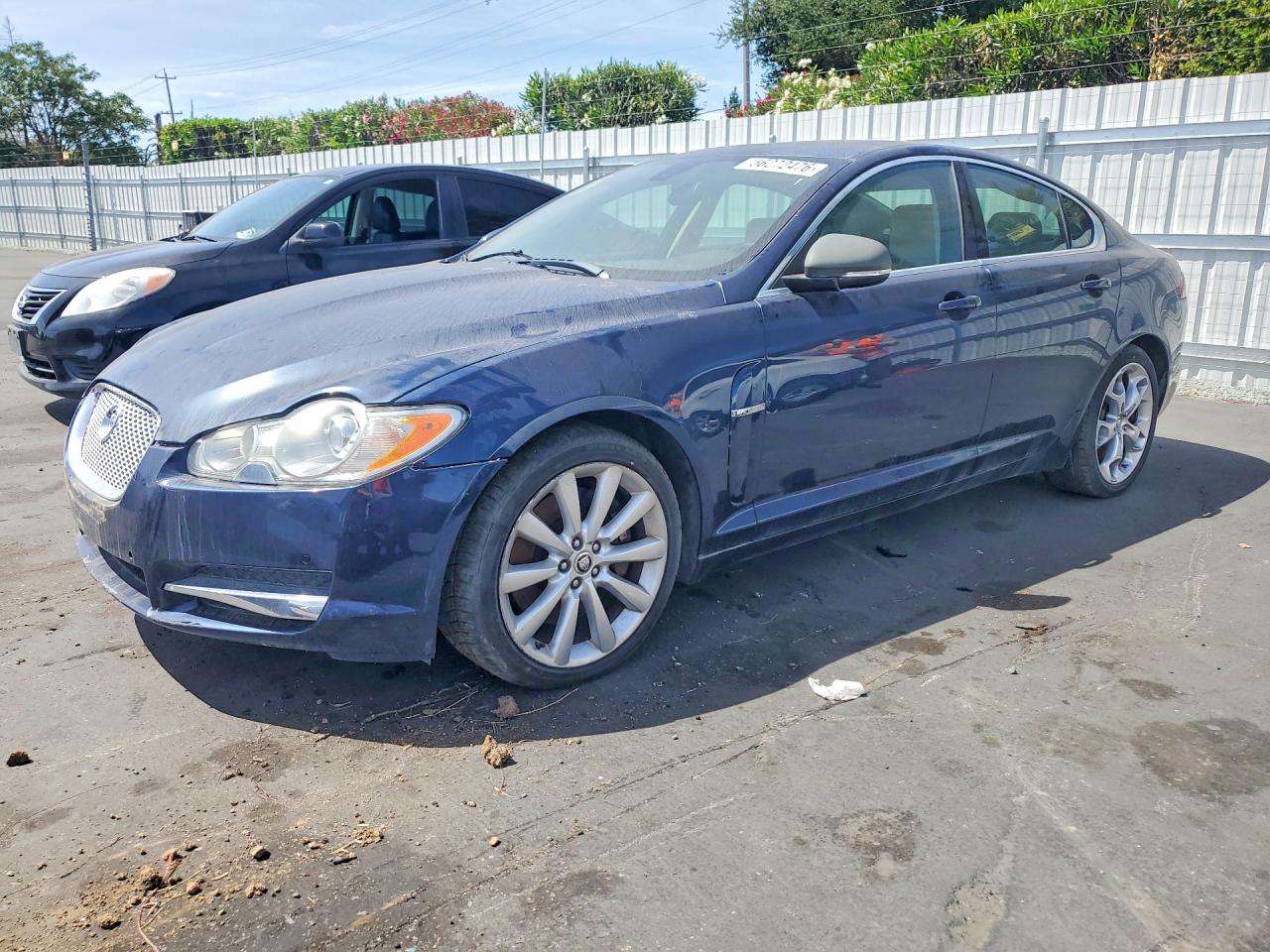 2010 JAGUAR XF