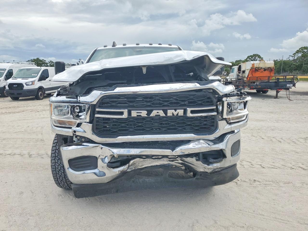2022 RAM 3500