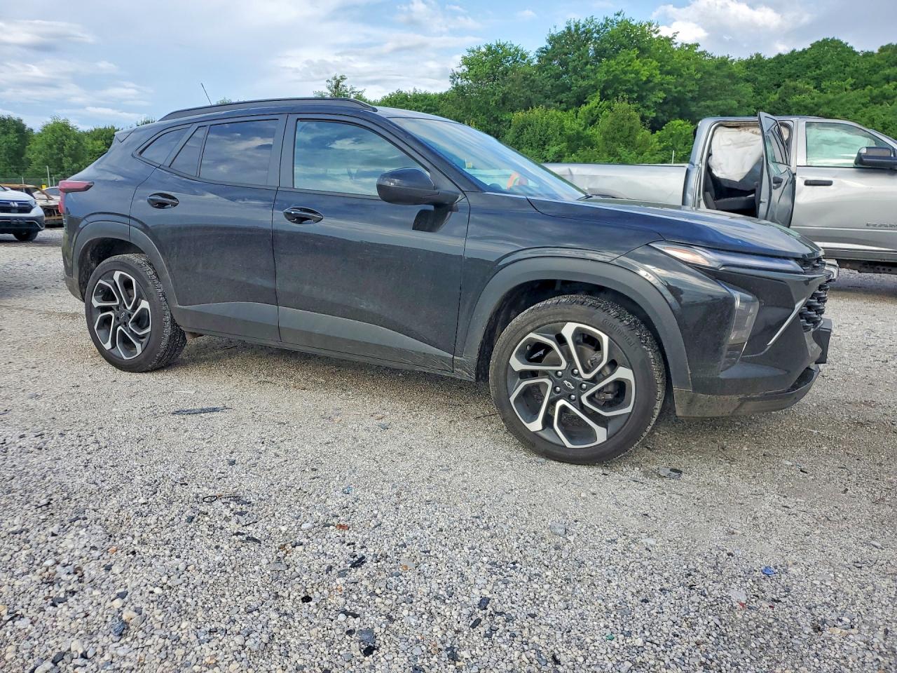 2025 CHEVROLET TRAX