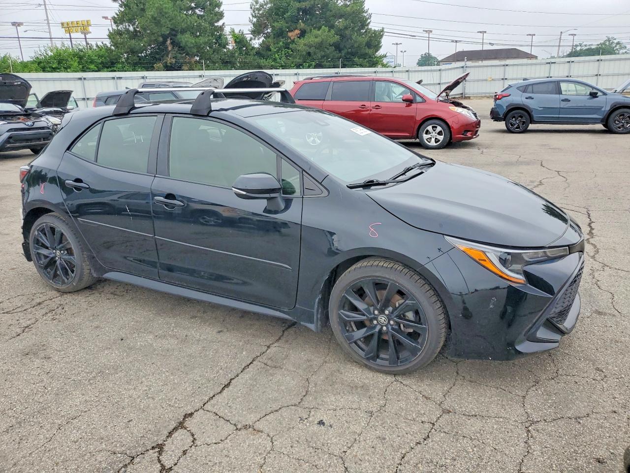 2022 TOYOTA COROLLA