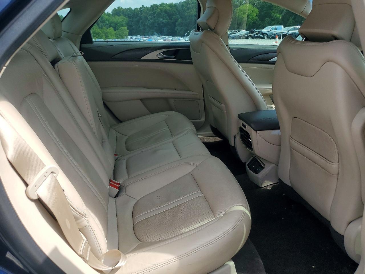 2017 LINCOLN MKZ