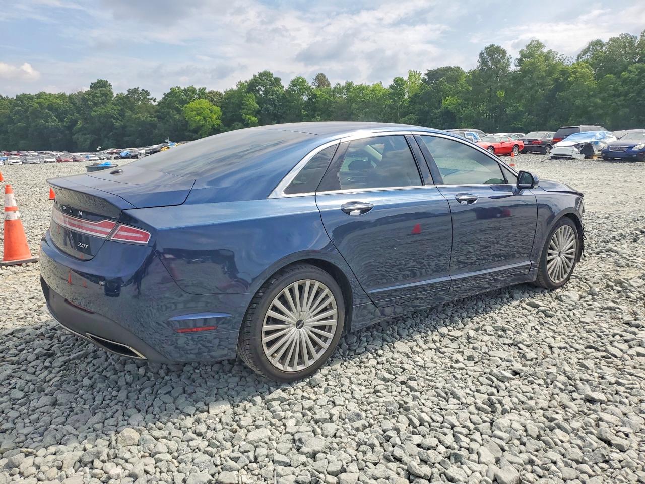 2017 LINCOLN MKZ