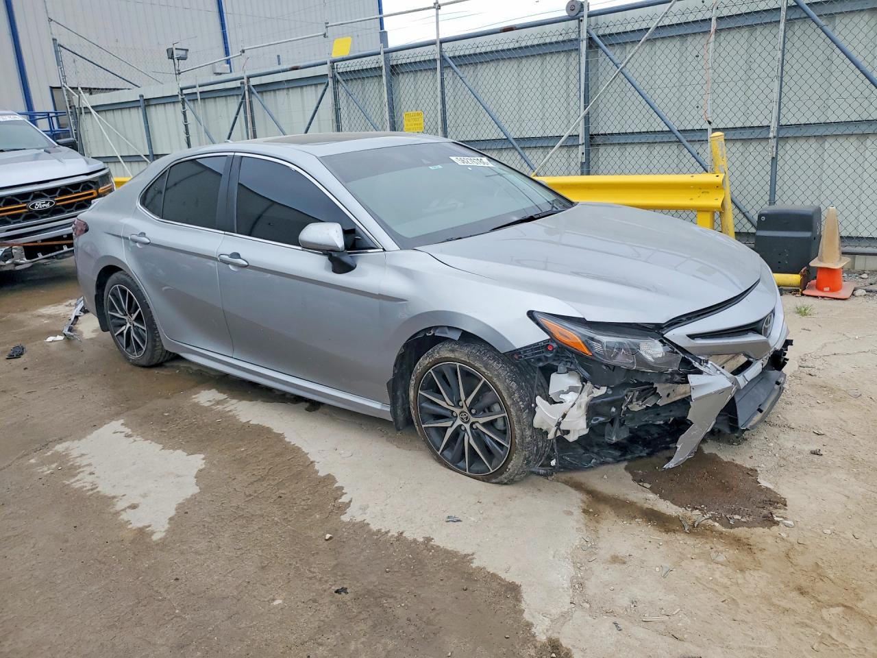 2024 TOYOTA CAMRY