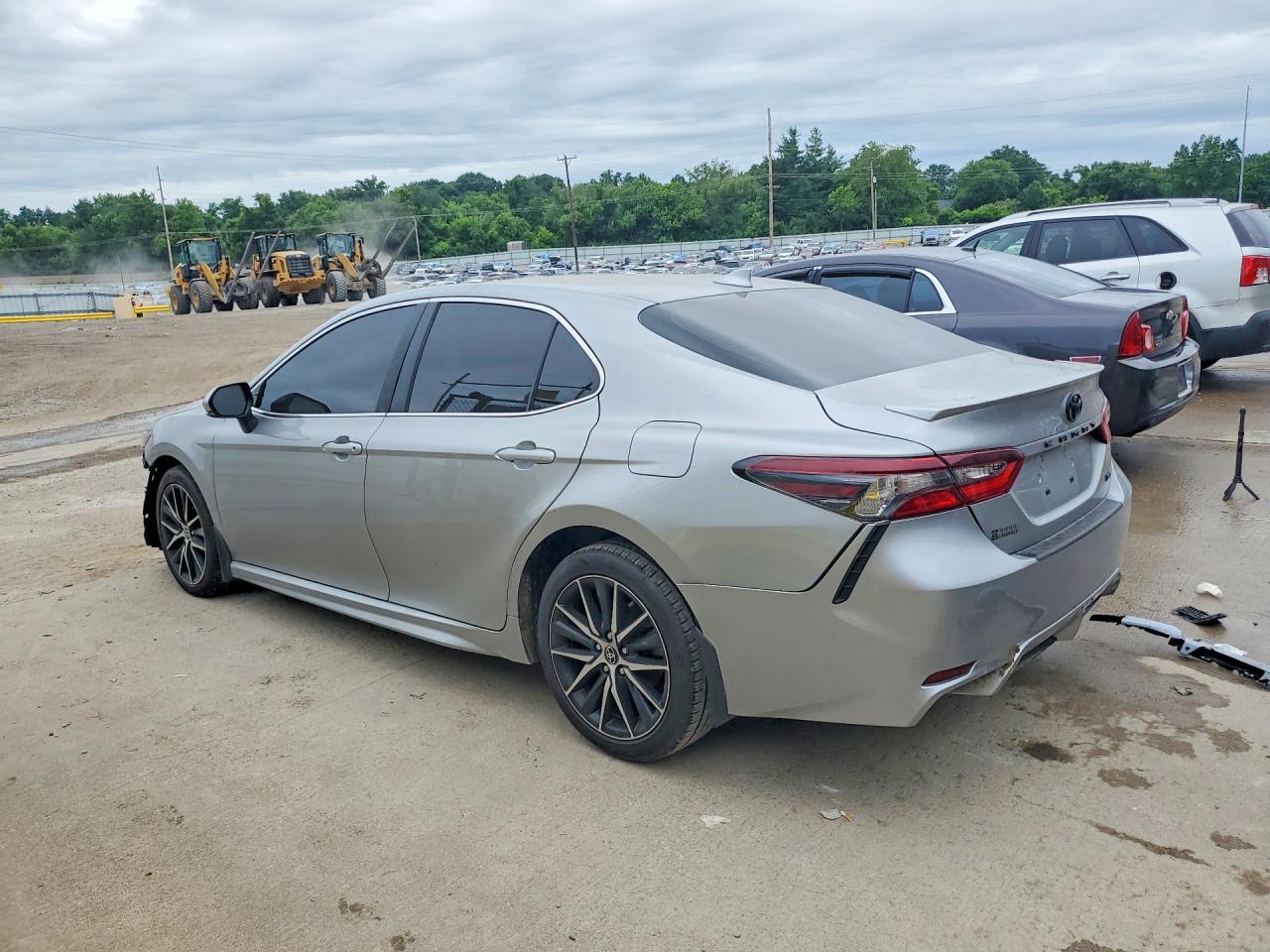 2024 TOYOTA CAMRY