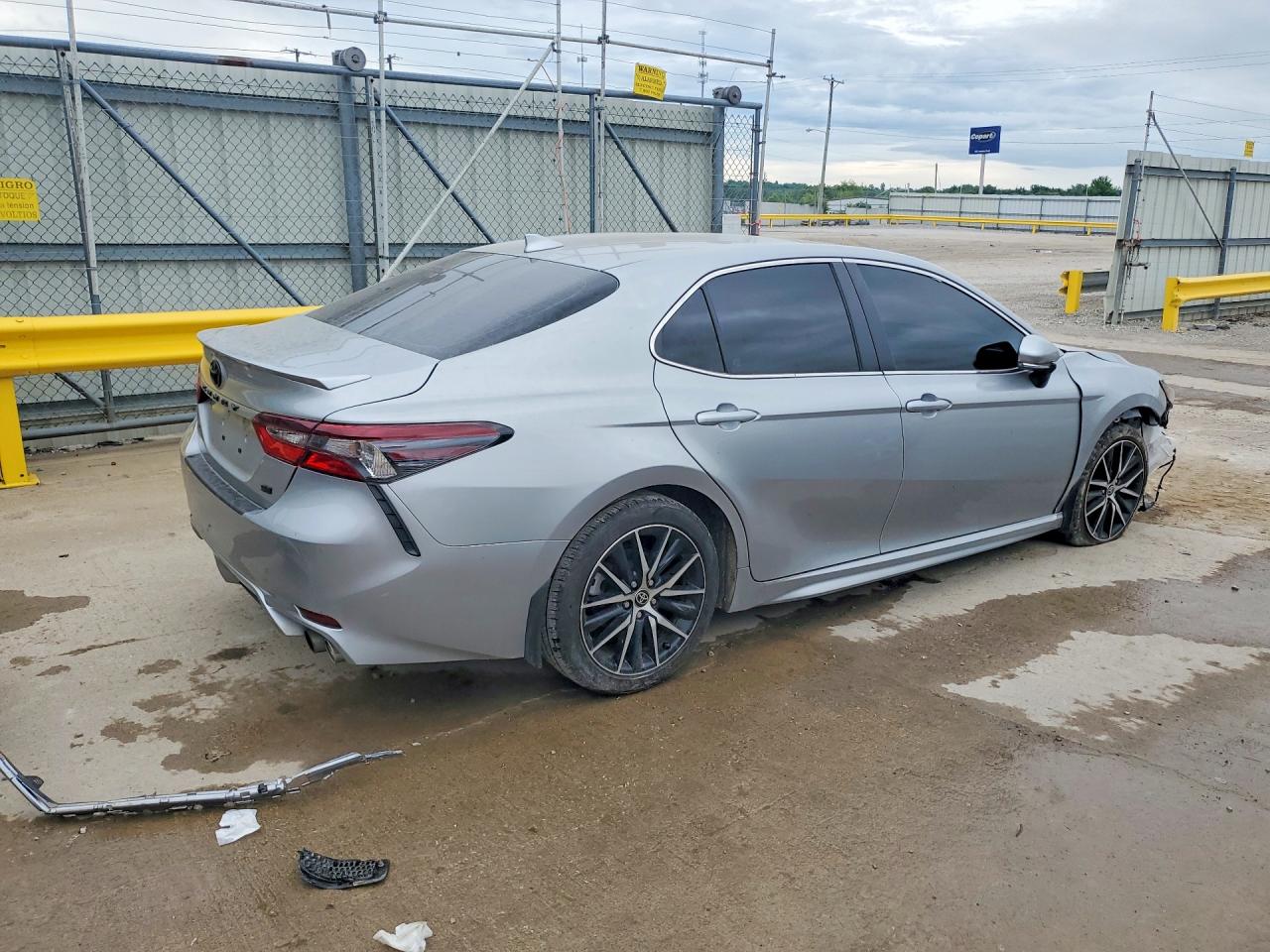 2024 TOYOTA CAMRY