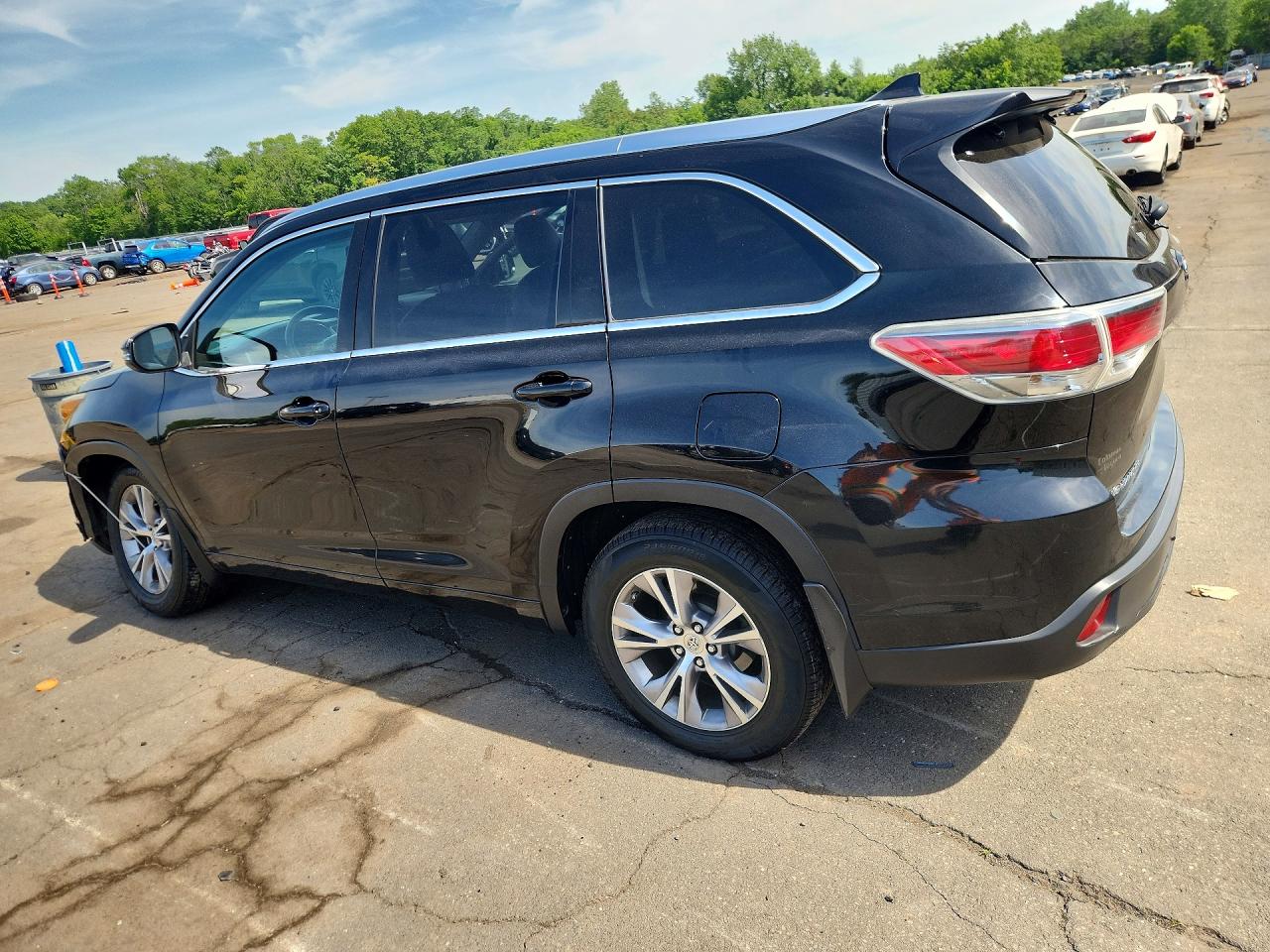 2015 TOYOTA HIGHLANDER
