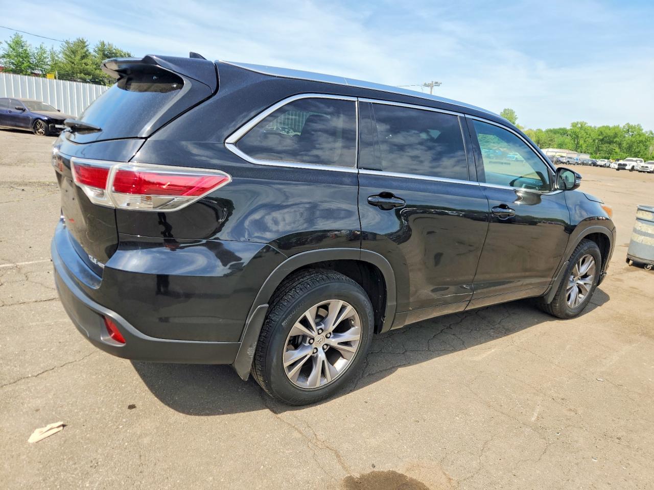 2015 TOYOTA HIGHLANDER