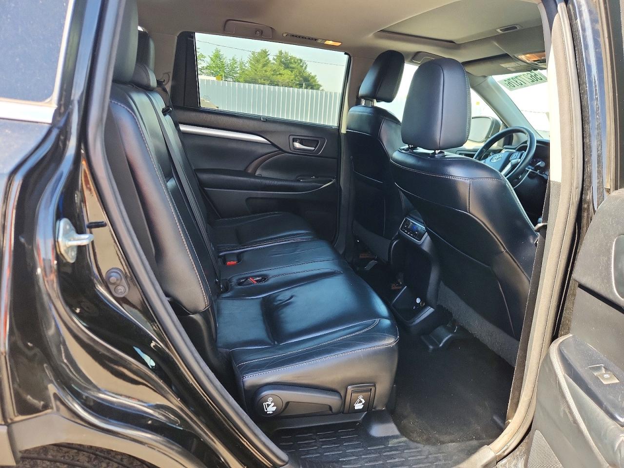 2015 TOYOTA HIGHLANDER