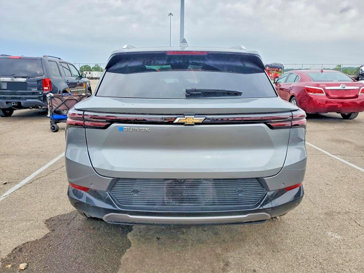 2025 CHEVROLET EQUINOX