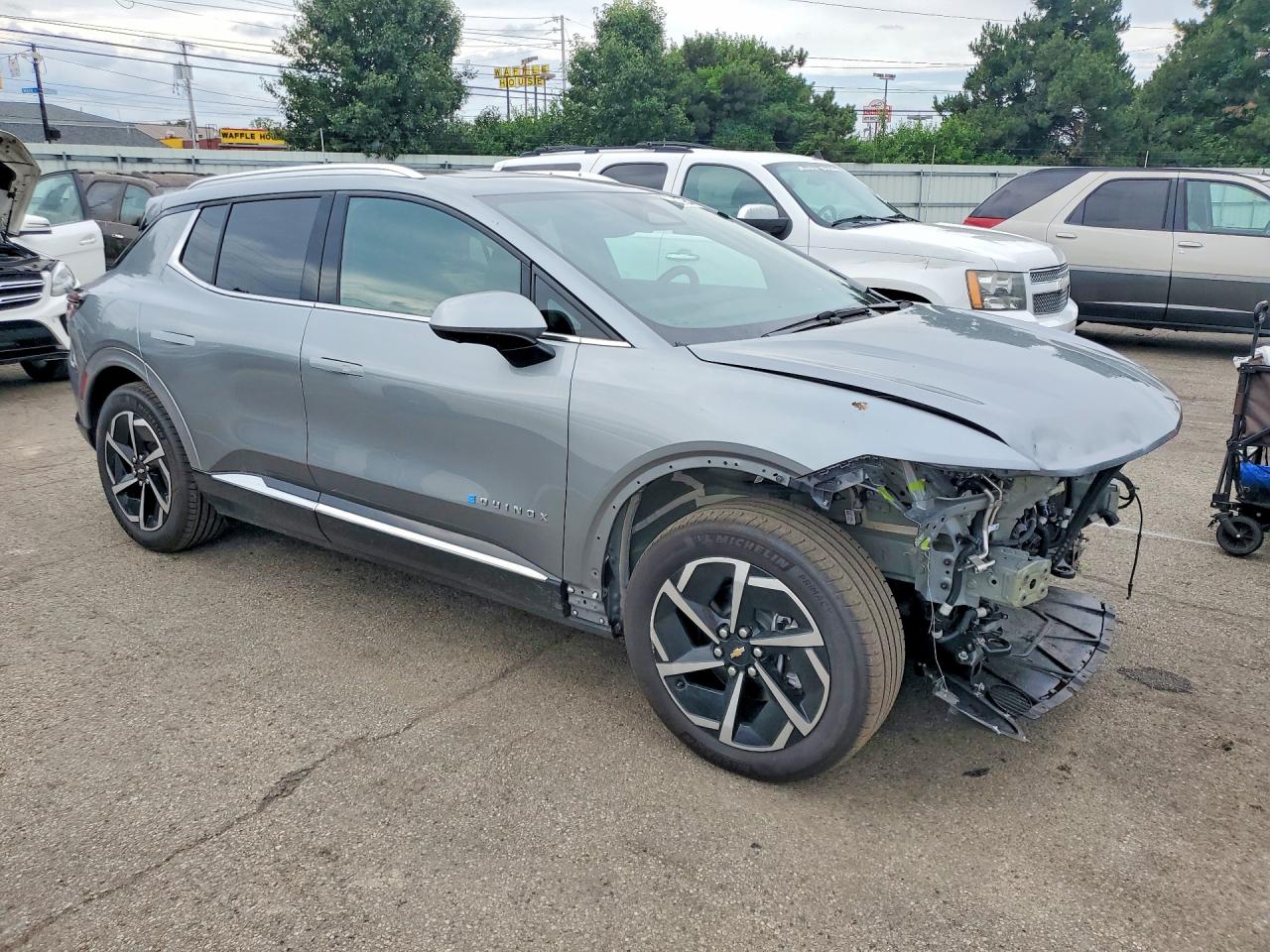 2025 CHEVROLET EQUINOX