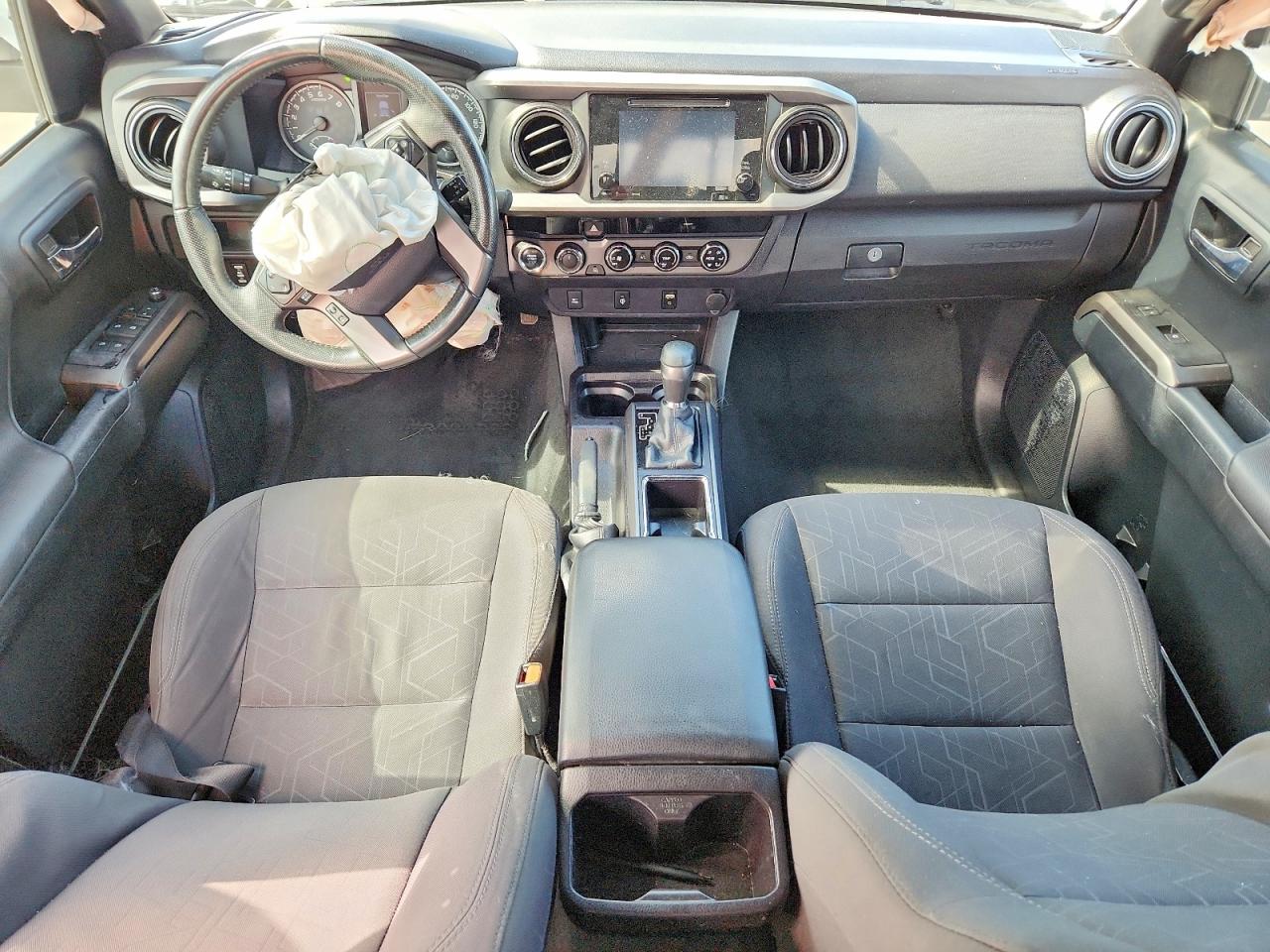 2016 TOYOTA TACOMA
