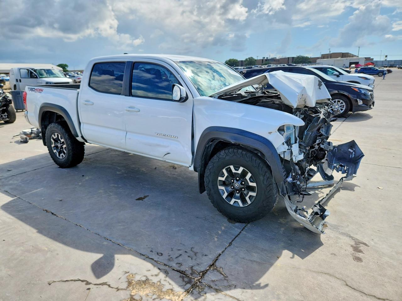 2016 TOYOTA TACOMA