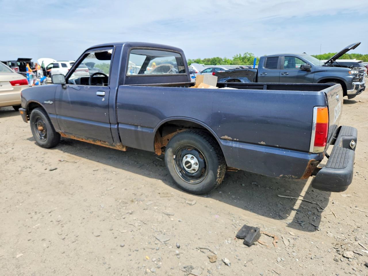 1985 ISUZU SMALL PU