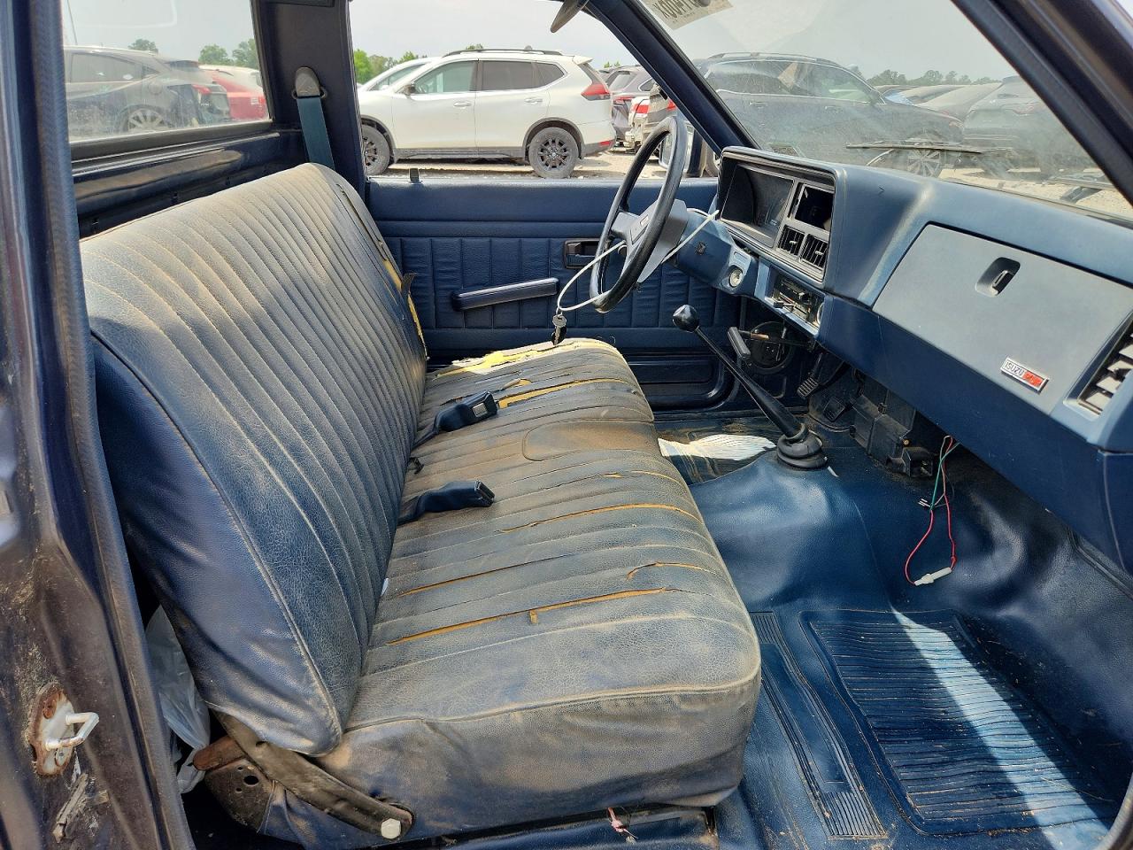 1985 ISUZU SMALL PU