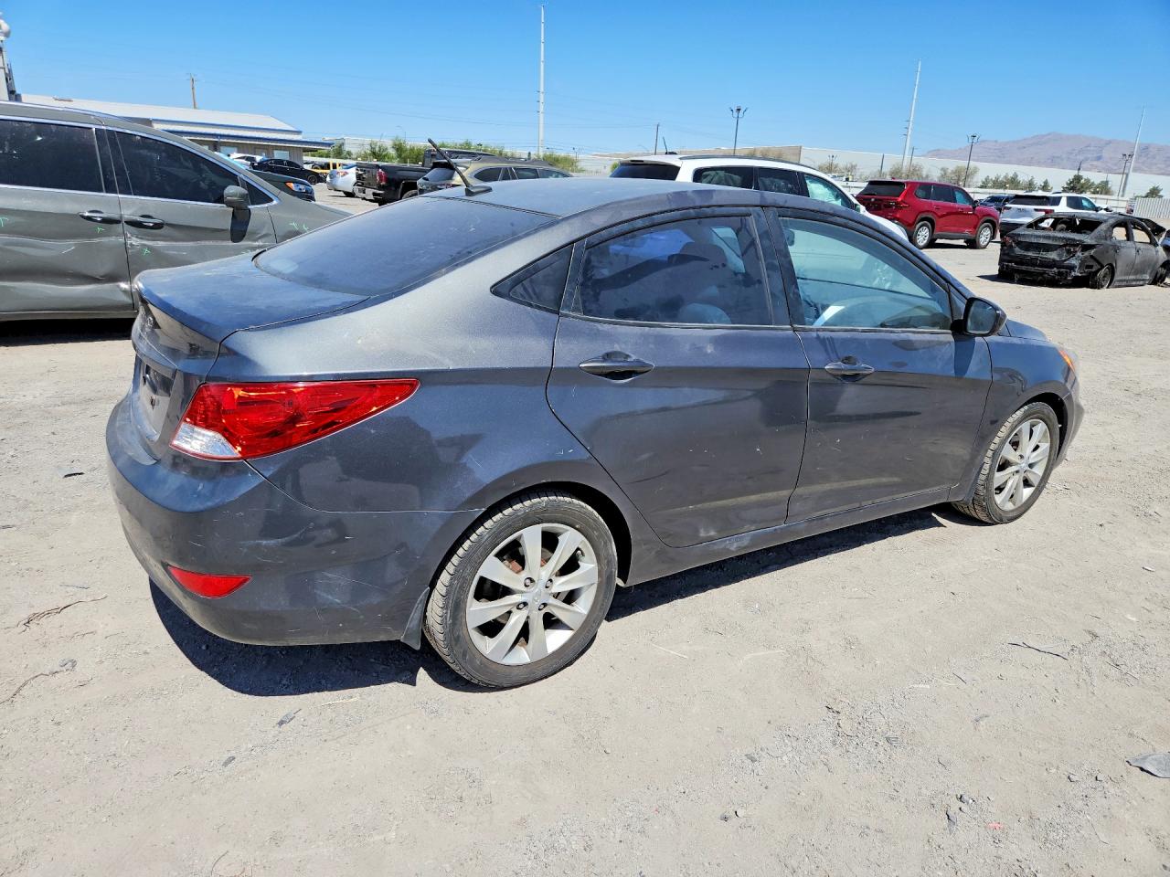 2012 HYUNDAI ACCENT
