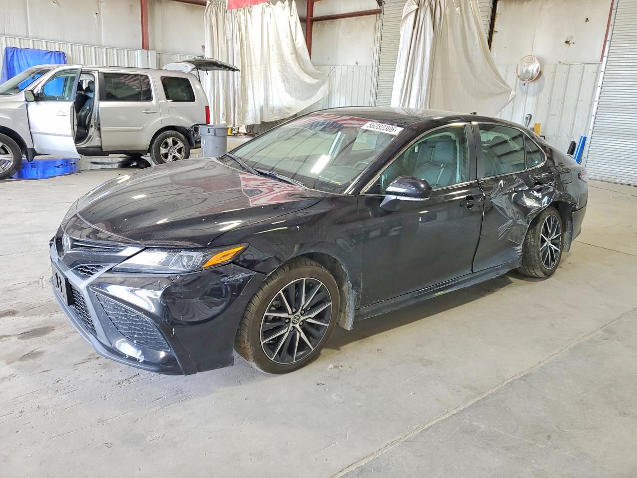 2023 TOYOTA CAMRY