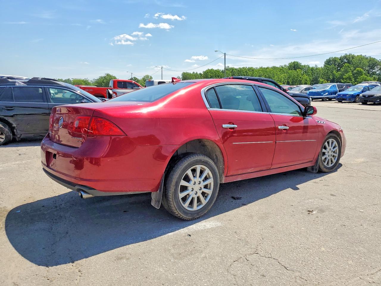 2011 BUICK LUCERNE