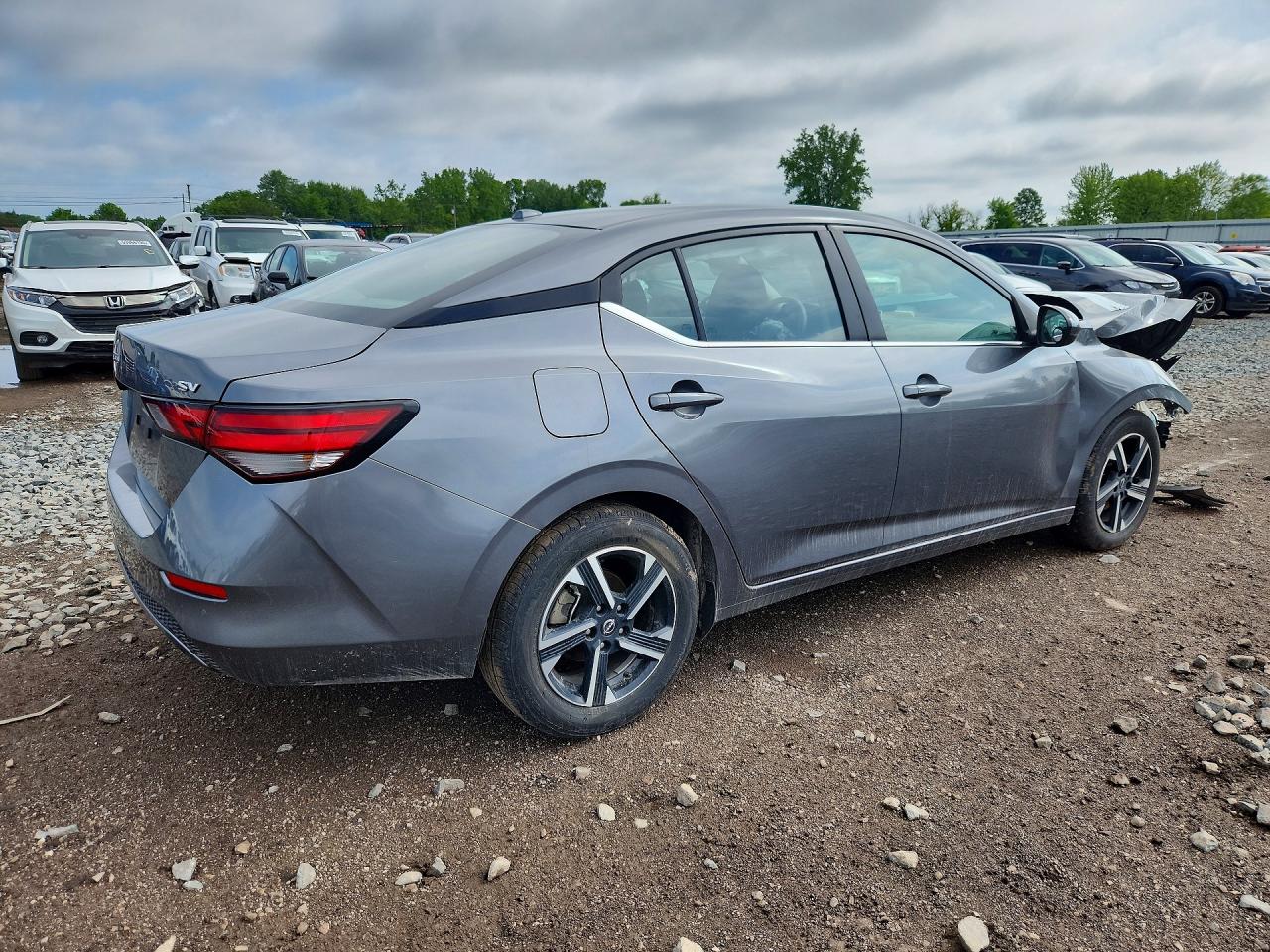 2024 NISSAN SENTRA